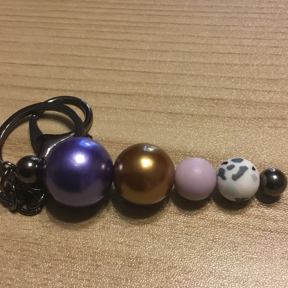 Elegant Multicolor Beaded Keychain